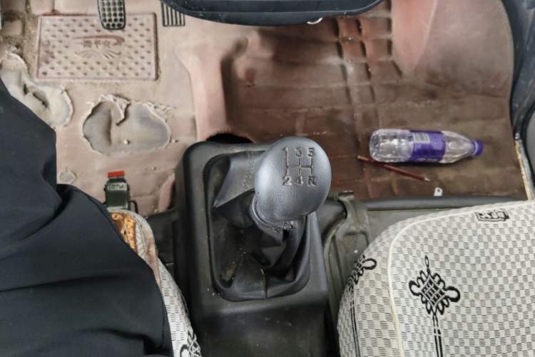 Used Wuling Zhiguang 2020 1.2L Practical Model China VI LSI Gear Lever