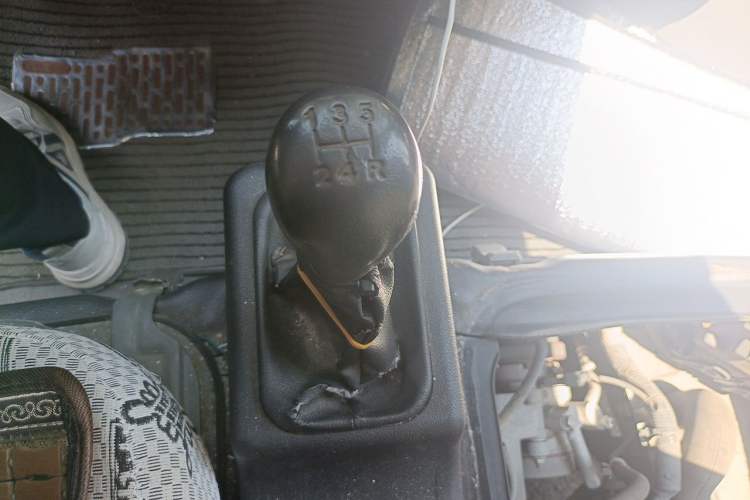 Used Wuling Zhiguang 2020 1.2L Practical Model China VI LSI Gear Lever