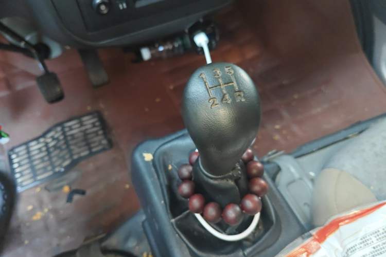 Used Wuling Zhiguang 2020 1.2L Practical Model China VI LSI Gear Lever