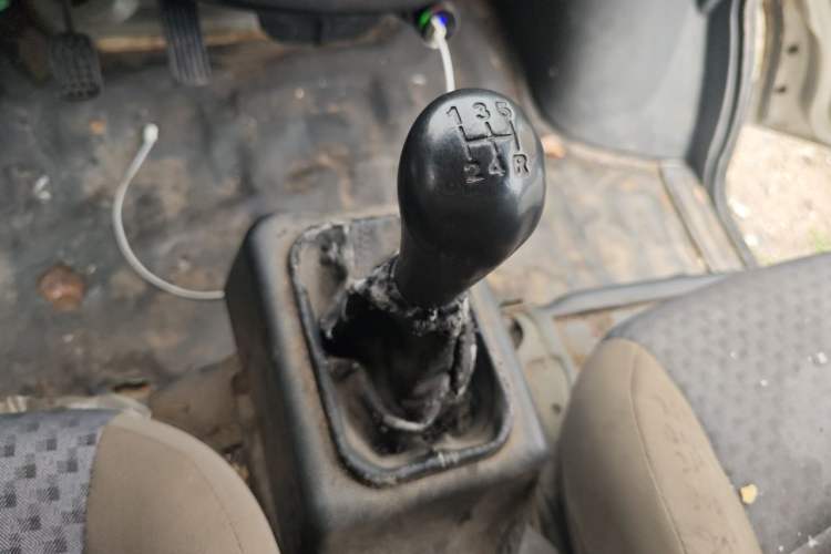 Used Wuling Zhiguang 2020 1.2L Practical Model China VI LSI Gear Lever