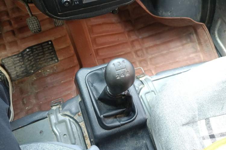 Used Wuling Zhiguang 2020 1.2L Practical Model China VI LSI Gear Lever