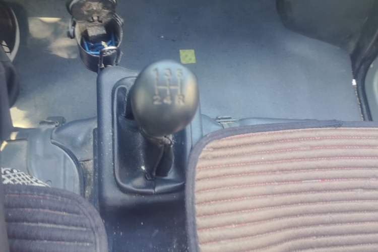 Used Wuling Zhiguang 2020 1.2L Practical Model China VI LSI Gear Lever