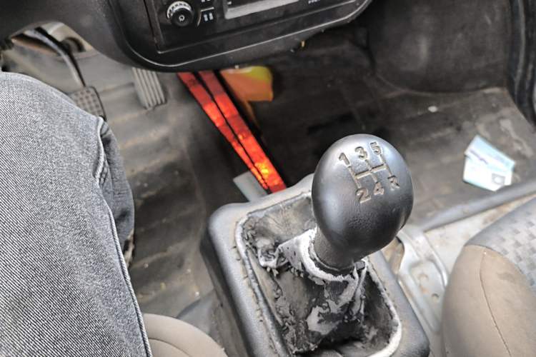 Used Wuling Zhiguang 2020 1.2L Practical Model China VI LSI Gear Lever