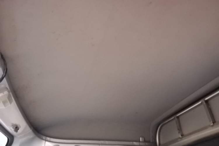 Used Wuling Zhiguang 2020 1.2L Van Utility Model China VI Emission Standard 2 Seats LSI Headliner