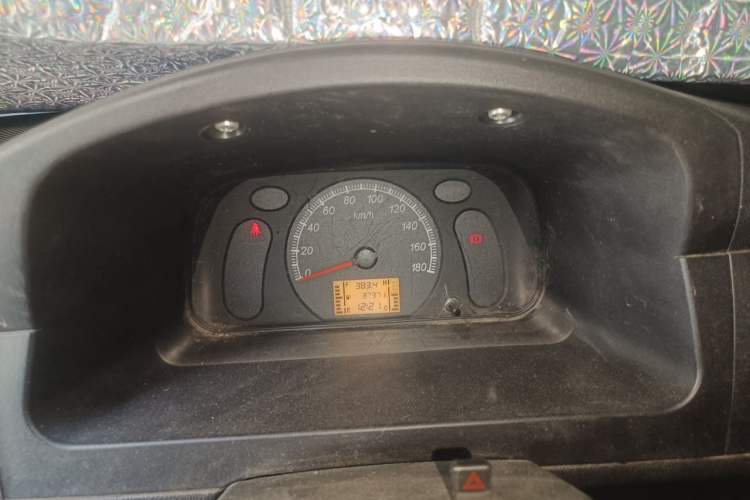 Used Wuling Zhiguang 2020 1.2L Van Utility Model China VI Emission Standard 2 Seats LSI Instrument Cluster