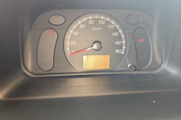 Used Wuling Zhiguang 2020 1.2L Van Utility Model China VI Emission Standard 5-Seater LSI Instrument Cluster