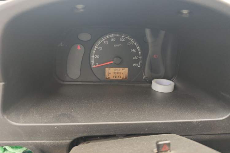 Used Wuling Zhiguang 2020 1.2L Van Utility Model China VI Emission Standard 2 Seats LSI Instrument Cluster