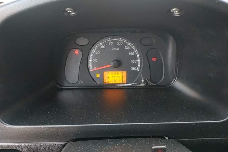 Used Wuling Zhiguang 2020 1.2L Practical Model China VI LSI Instrument Cluster