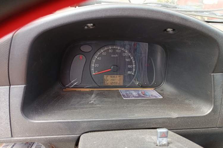 Used Wuling Zhiguang 2020 1.2L Van Utility Model China VI Emission Standard 2 Seats LSI Instrument Cluster