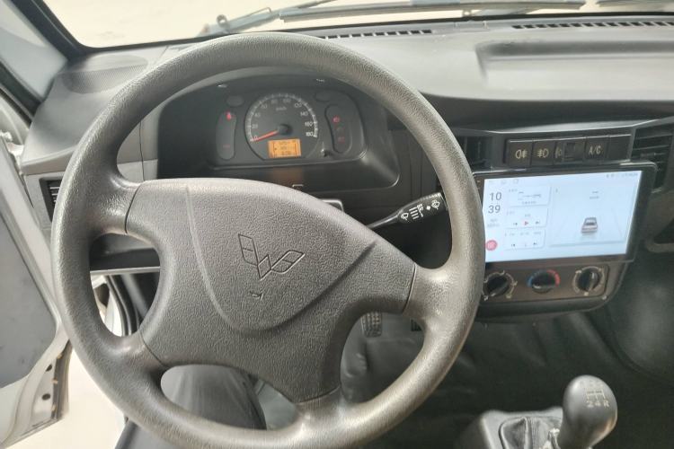 Used Wuling Zhiguang 2020 1.2L Van Utility Model China VI Emission Standard 2 Seats LSI Interior 1