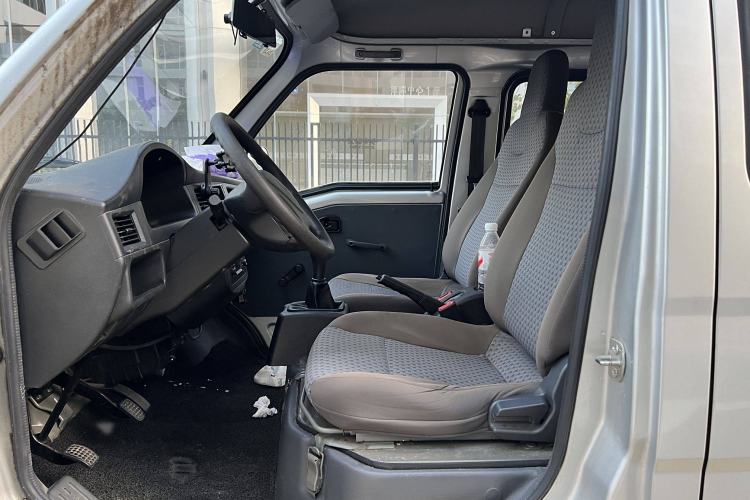 Used Wuling Zhiguang 2020 1.2L Practical Model China VI LSI Interior 11
