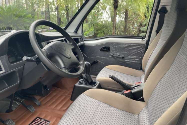 Used Wuling Zhiguang 2020 1.2L Practical Model China VI LSI Interior 3