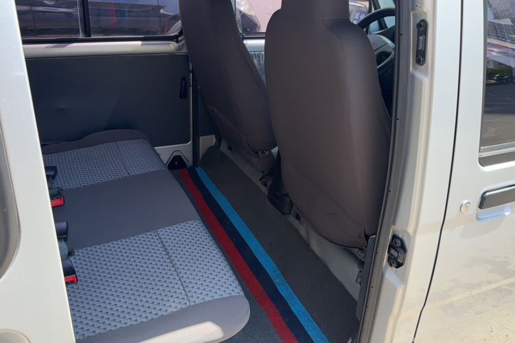 Used Wuling Zhiguang 2020 1.2L Practical Model China VI LSI Interior 4