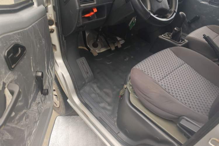 Used Wuling Zhiguang 2020 1.2L Practical Model China VI LSI Interior 4