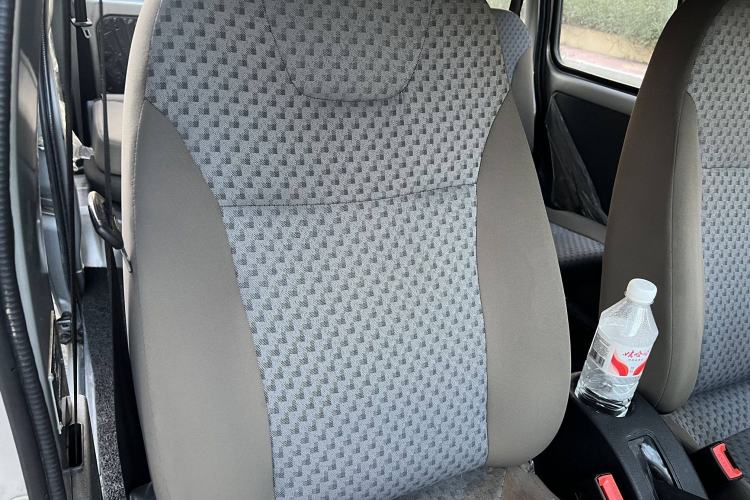 Used Wuling Zhiguang 2020 1.2L Practical Model China VI LSI Interior 5