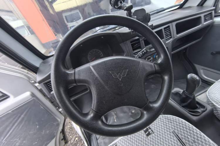 Used Wuling Zhiguang 2020 1.2L Practical Model China VI LSI Interior 5