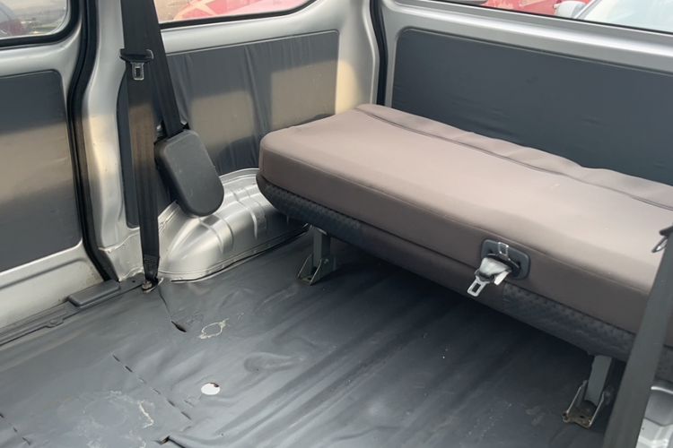 Used Wuling Zhiguang 2020 1.2L Practical Model China VI LSI Interior 5