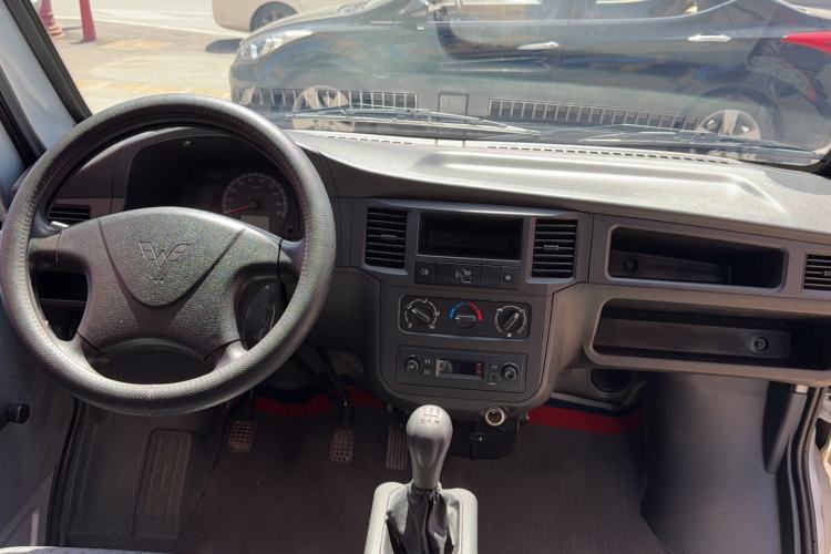 Used Wuling Zhiguang 2020 1.2L Practical Model China VI LSI Interior 6