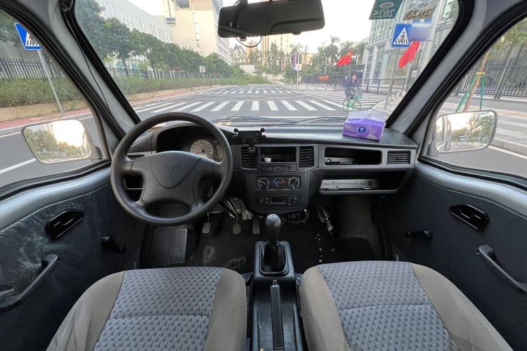 Used Wuling Zhiguang 2020 1.2L Practical Model China VI LSI Interior 9