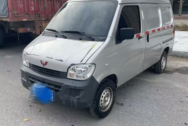 Used Wuling Zhiguang 2020 1.2L Van Utility Model China VI Emission Standard 5-Seater LSI