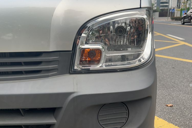 Used Wuling Zhiguang 2020 1.2L Practical Model China VI LSI Left Front Headlight