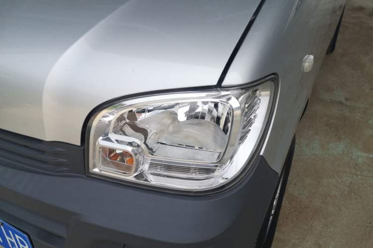 Used Wuling Zhiguang 2020 1.2L Practical Model China VI LSI Left Front Headlight