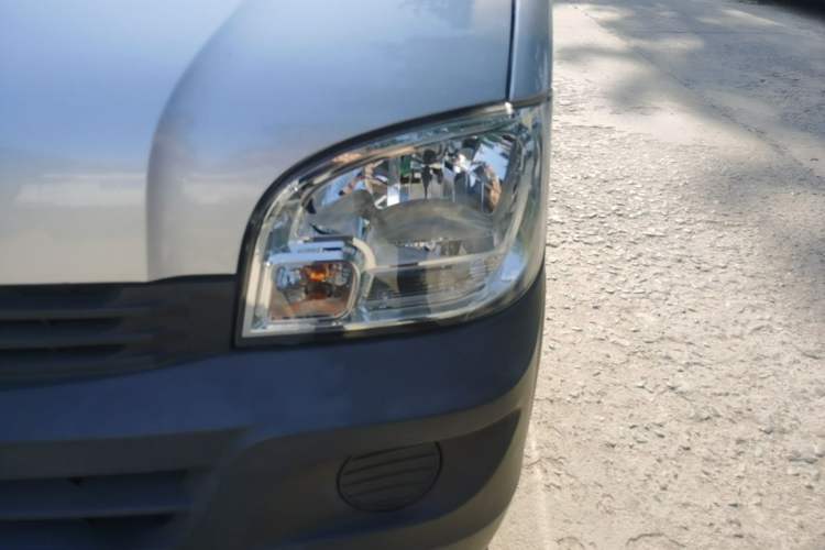 Used Wuling Zhiguang 2020 1.2L Practical Model China VI LSI Left Front Headlight