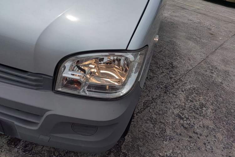 Used Wuling Zhiguang 2020 1.2L Practical Model China VI LSI Left Front Headlight