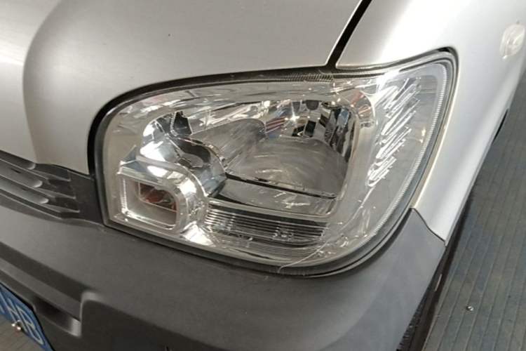 Used Wuling Zhiguang 2020 1.2L Practical Model China VI LSI Left Front Headlight