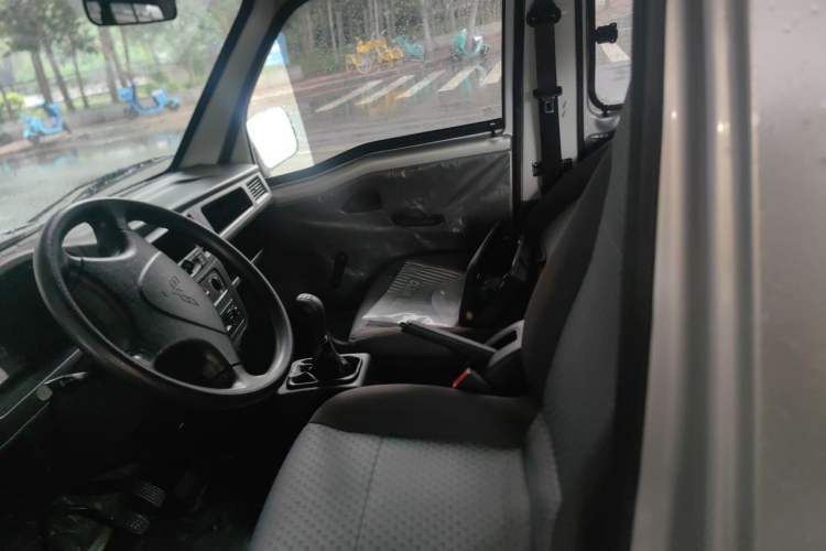 Used Wuling Zhiguang 2020 1.2L Practical Model China VI LSI Left Front Seat