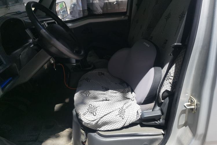 Used Wuling Zhiguang 2020 1.2L Practical Model China VI LSI Left Front Seat