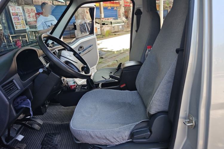 Used Wuling Zhiguang 2020 1.2L Practical Model China VI LSI Left Front Seat