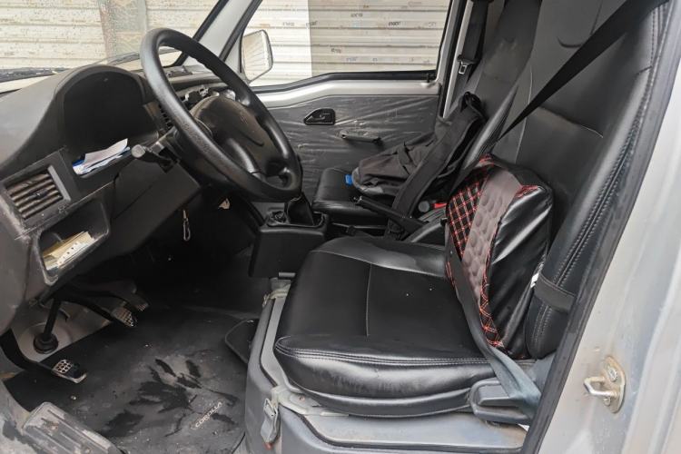 Used Wuling Zhiguang 2020 1.2L Practical Model China VI LSI Left Front Seat