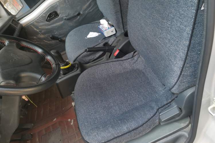 Used Wuling Zhiguang 2020 1.2L Practical Model China VI LSI Left Front Seat