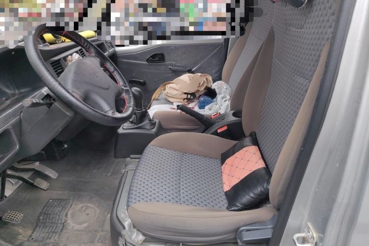 Used Wuling Zhiguang 2020 1.2L Practical Model China VI LSI Left Front Seat