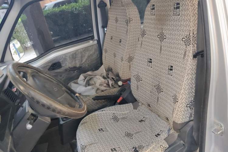 Used Wuling Zhiguang 2020 1.2L Practical Model China VI LSI Left Front Seat