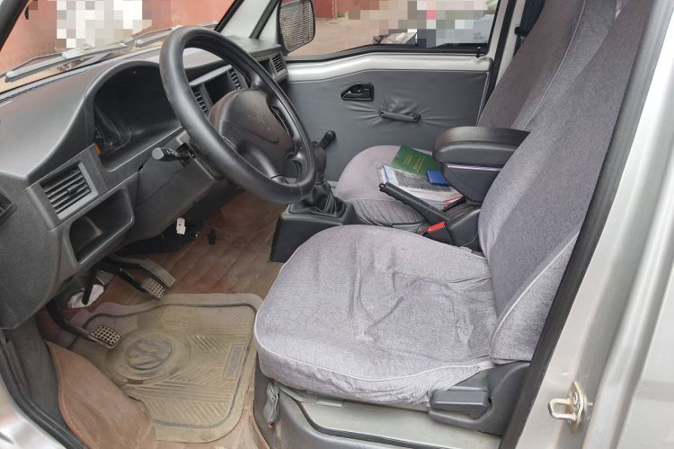 Used Wuling Zhiguang 2020 1.2L Practical Model China VI LSI Left Front Seat