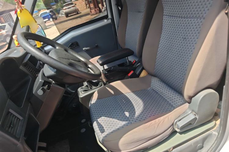 Used Wuling Zhiguang 2020 1.2L Van Utility Model China VI Emission Standard 2 Seats LSI Left Front Seat
