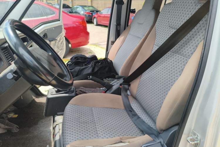 Used Wuling Zhiguang 2020 1.2L Practical Model China VI LSI Left Front Seat
