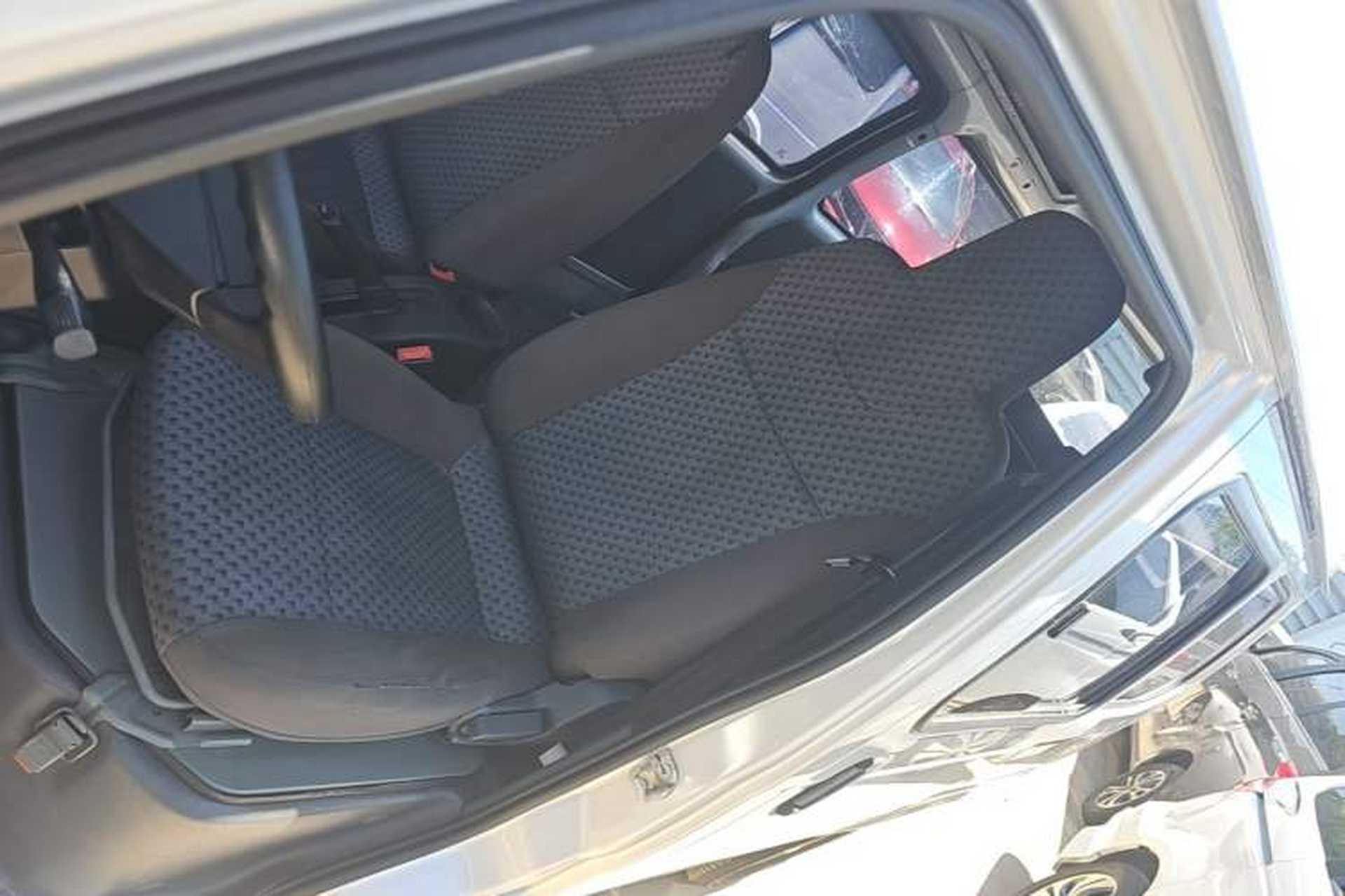 Used Wuling Zhiguang 2020 1.2L Practical Model China VI LSI Left Front Seat