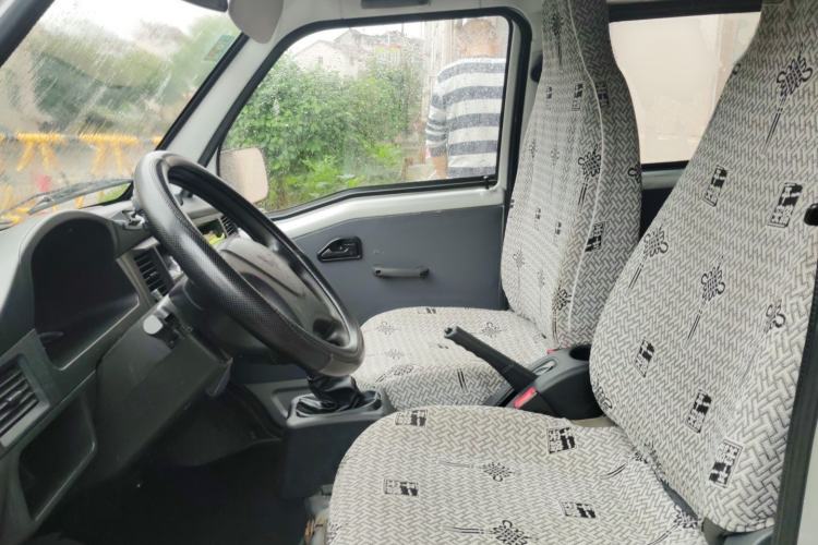 Used Wuling Zhiguang 2020 1.2L Practical Model China VI LSI Left Front Seat