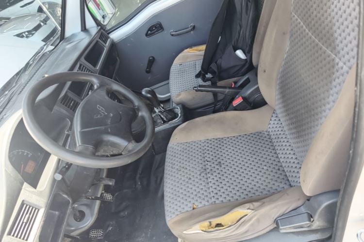 Used Wuling Zhiguang 2020 1.2L Practical Model China VI LSI Left Front Seat