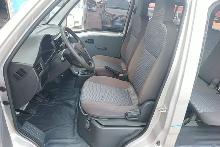 Used Wuling Zhiguang 2020 1.2L Practical Model China VI LSI Left Front Seat