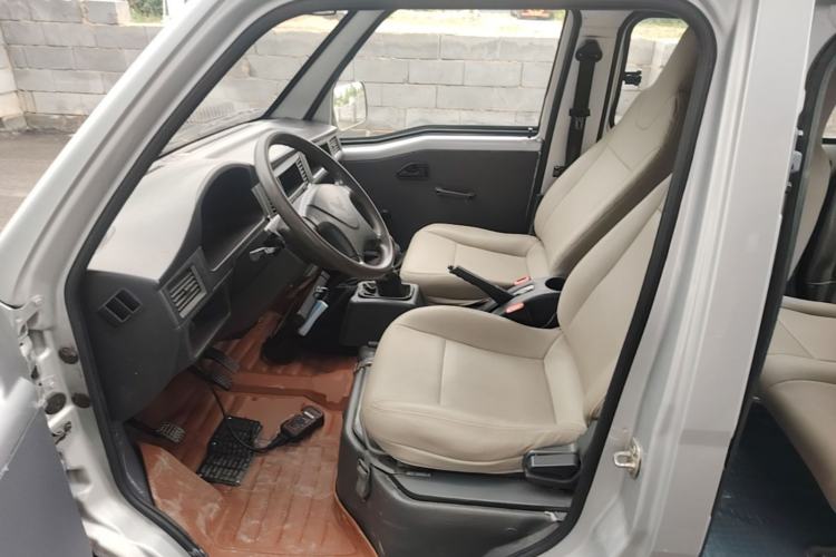 Used Wuling Zhiguang 2020 1.2L Practical Model China VI LSI Left Front Seat