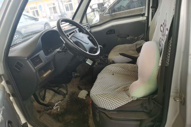 Used Wuling Zhiguang 2020 1.2L Practical Model China VI LSI Left Front Seat