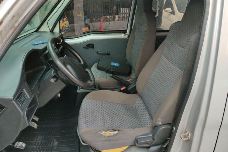 Used Wuling Zhiguang 2020 1.2L Practical Model China VI LSI Left Front Seat