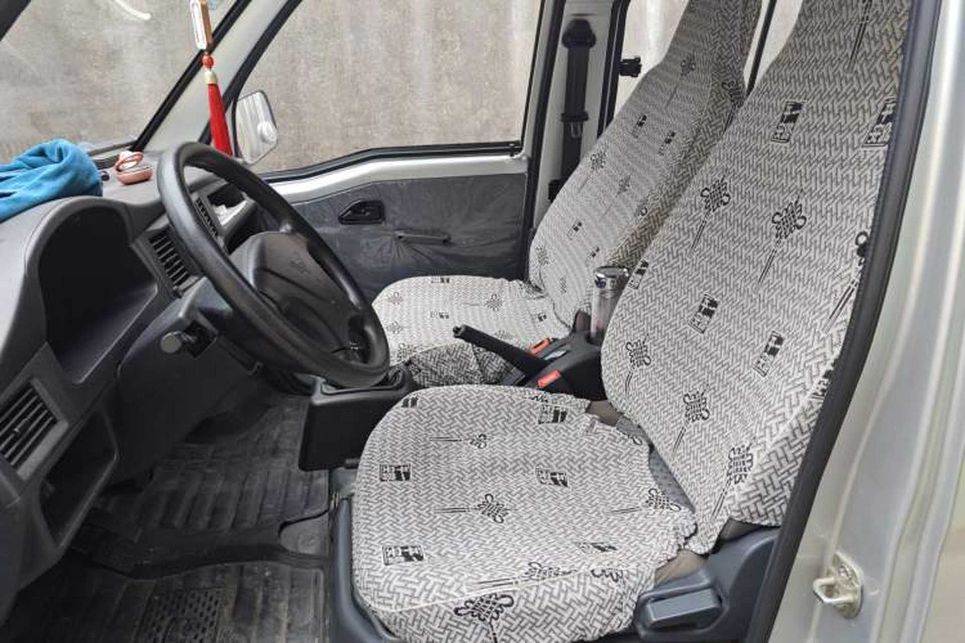 Used Wuling Zhiguang 2020 1.2L Practical Model China VI LSI Left Front Seat