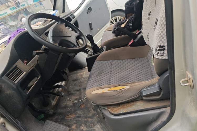 Used Wuling Zhiguang 2020 1.2L Practical Model China VI LSI Left Front Seat
