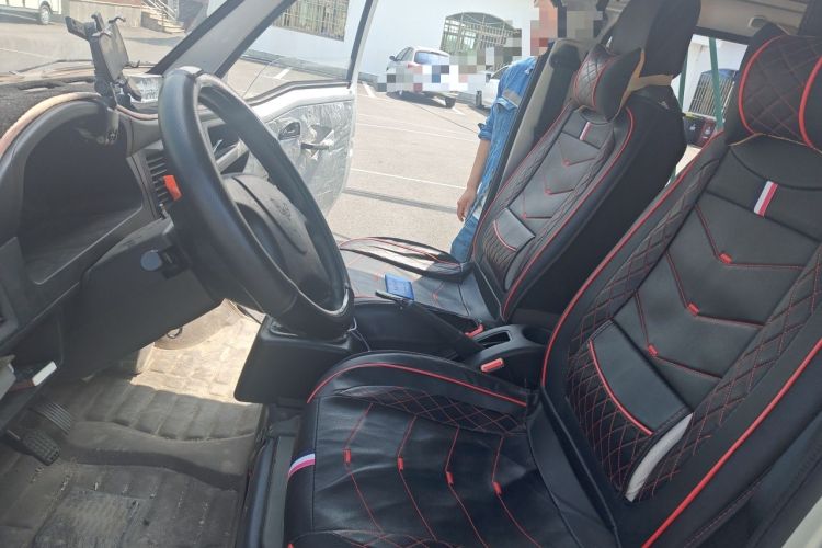 Used Wuling Zhiguang 2020 1.2L Practical Model China VI LSI Left Front Seat