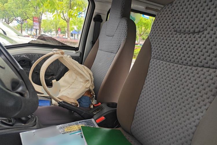 Used Wuling Zhiguang 2020 1.2L Practical Model China VI LSI Left Front Seat